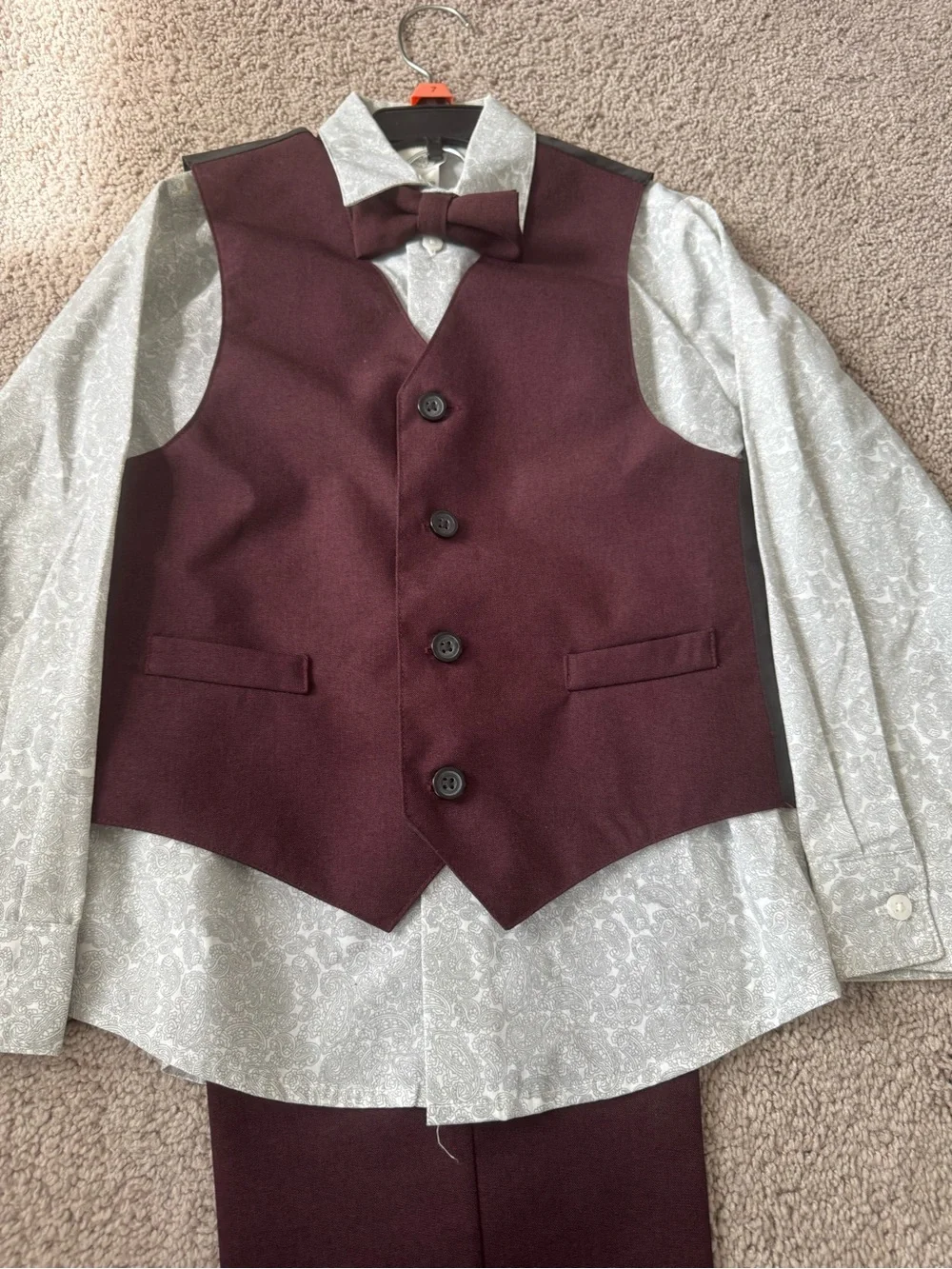 Van Heusen 4 Piece Boys Formal Set Size 7 Pants,Shirt,Vest,Bow Tie Burgundy/Gray